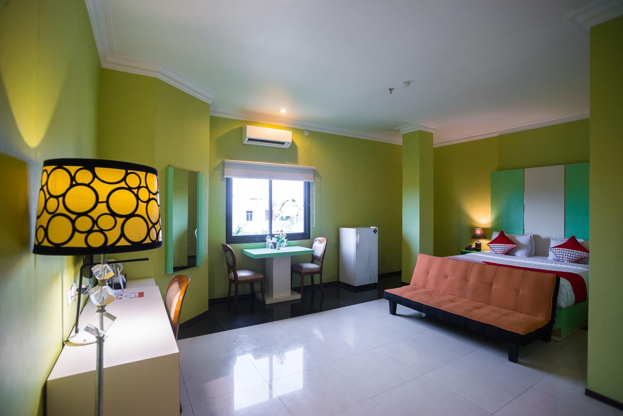 Royal Park Hotel Samarinda Εξωτερικό φωτογραφία