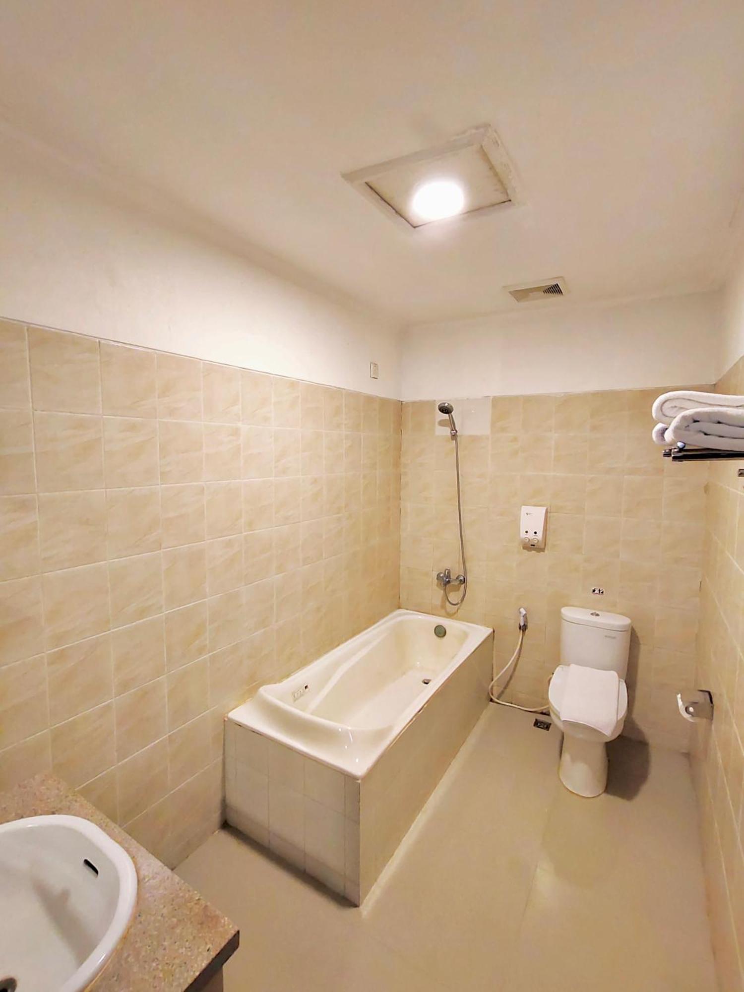Royal Park Hotel Samarinda Εξωτερικό φωτογραφία