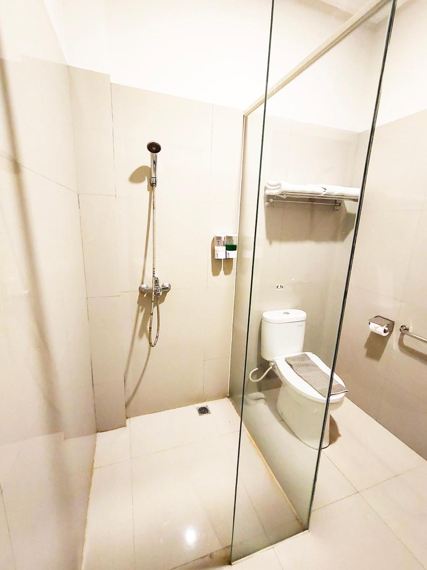 Royal Park Hotel Samarinda Εξωτερικό φωτογραφία
